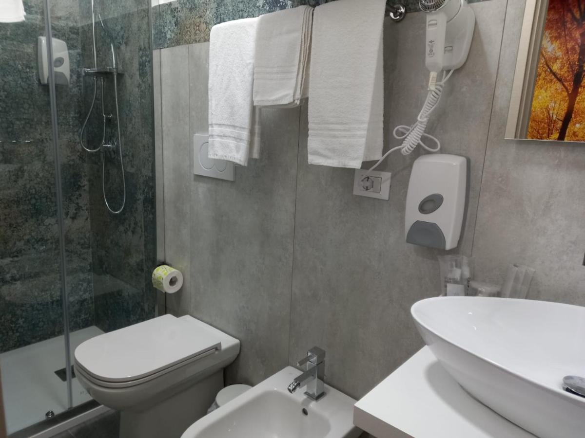 ניקולוסי B&B La Grotta מראה חיצוני תמונה