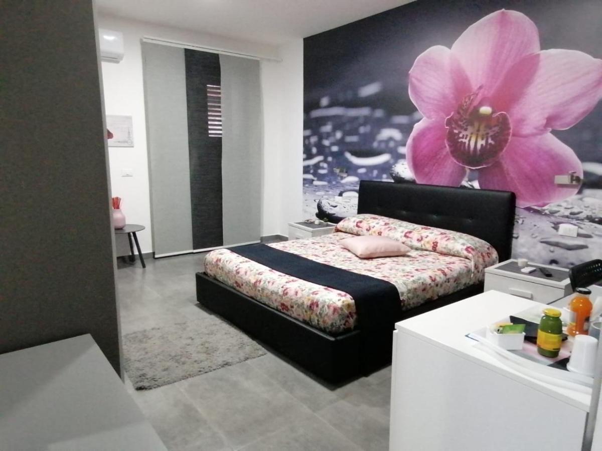 ניקולוסי B&B La Grotta מראה חיצוני תמונה