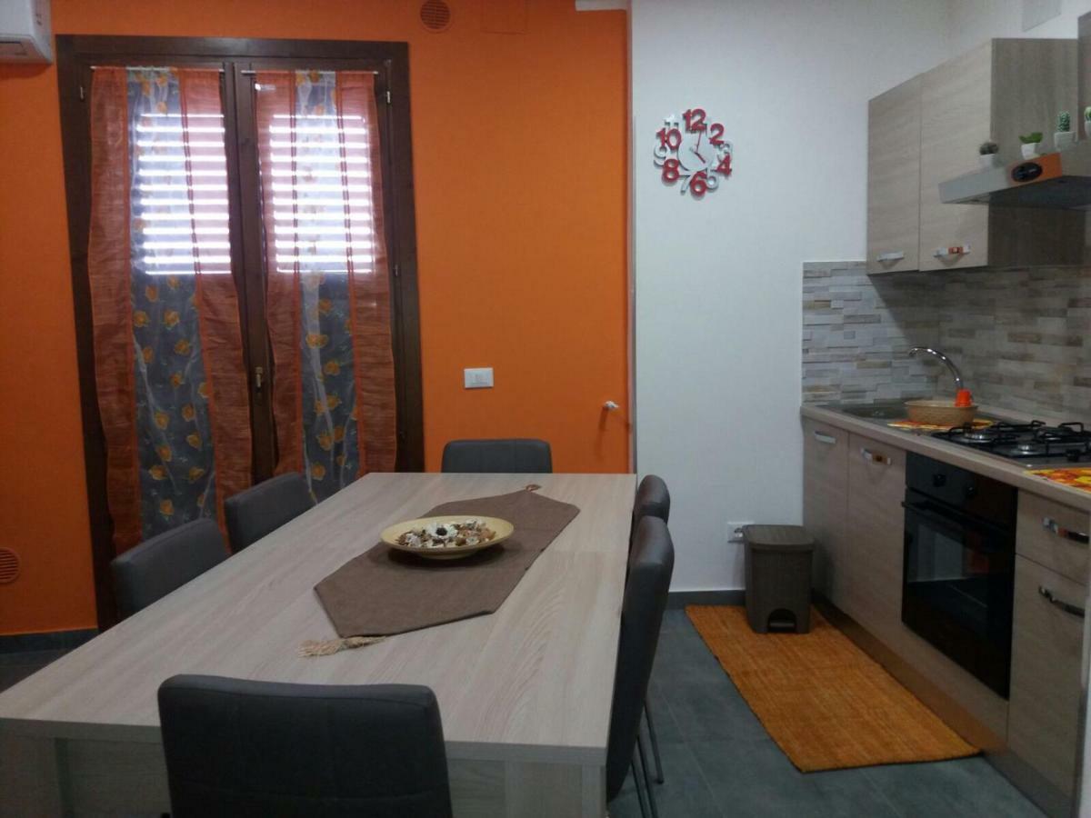 ניקולוסי B&B La Grotta מראה חיצוני תמונה
