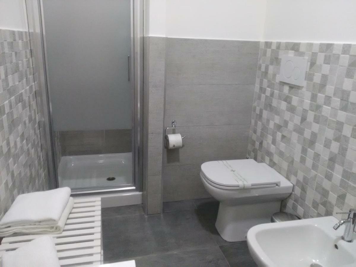 ניקולוסי B&B La Grotta מראה חיצוני תמונה