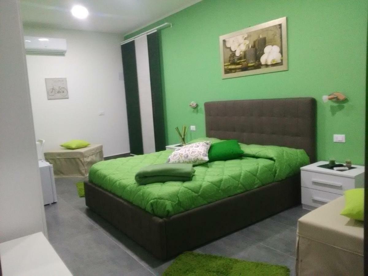 ניקולוסי B&B La Grotta מראה חיצוני תמונה